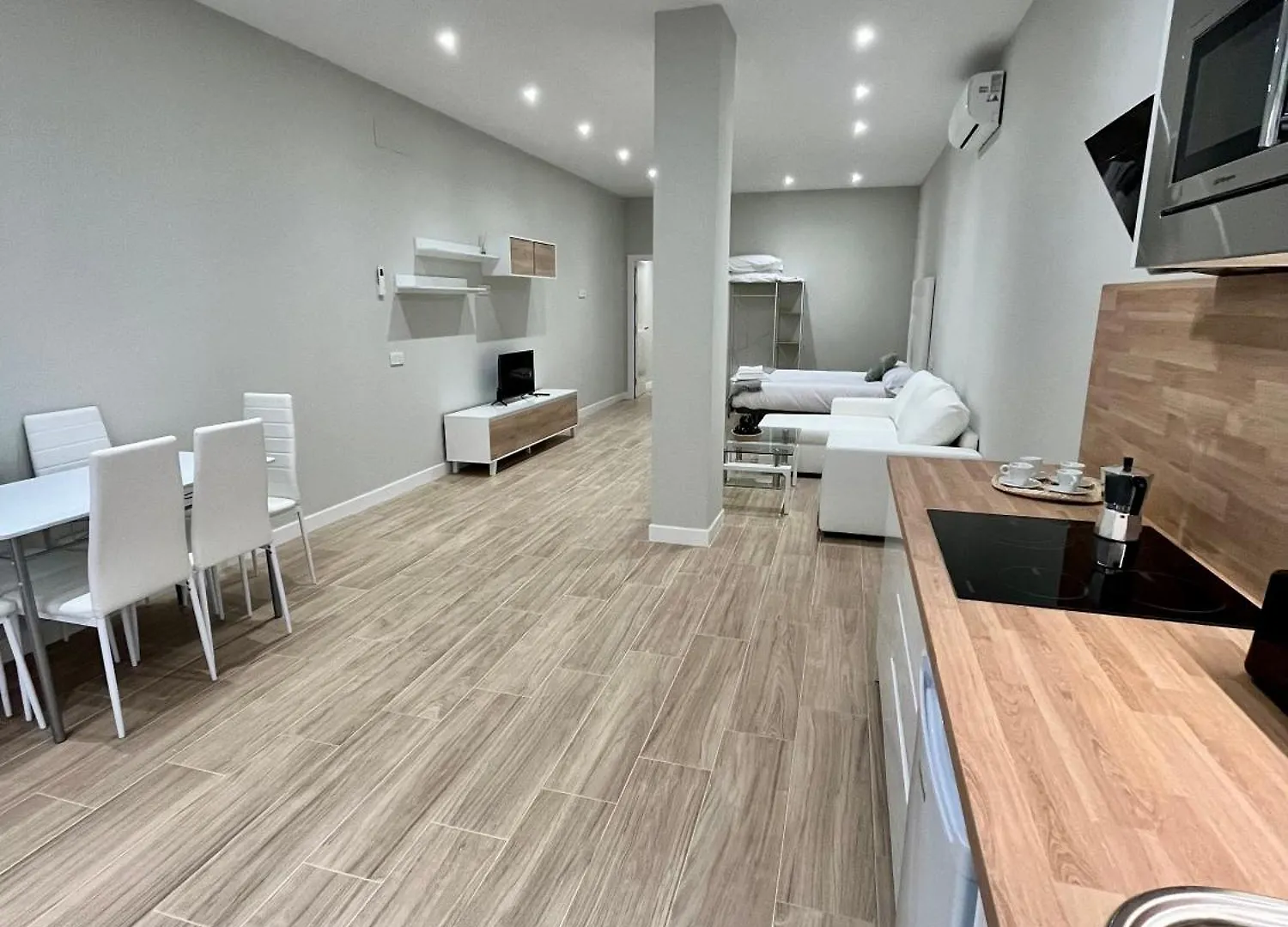 Apartment Jardines Suites Gp Cordoba Spain